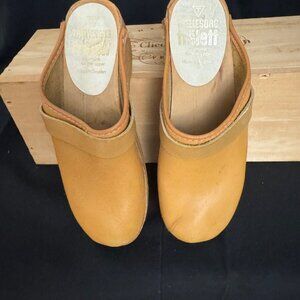 Trelleborg Vintage Swedish Tan Clog